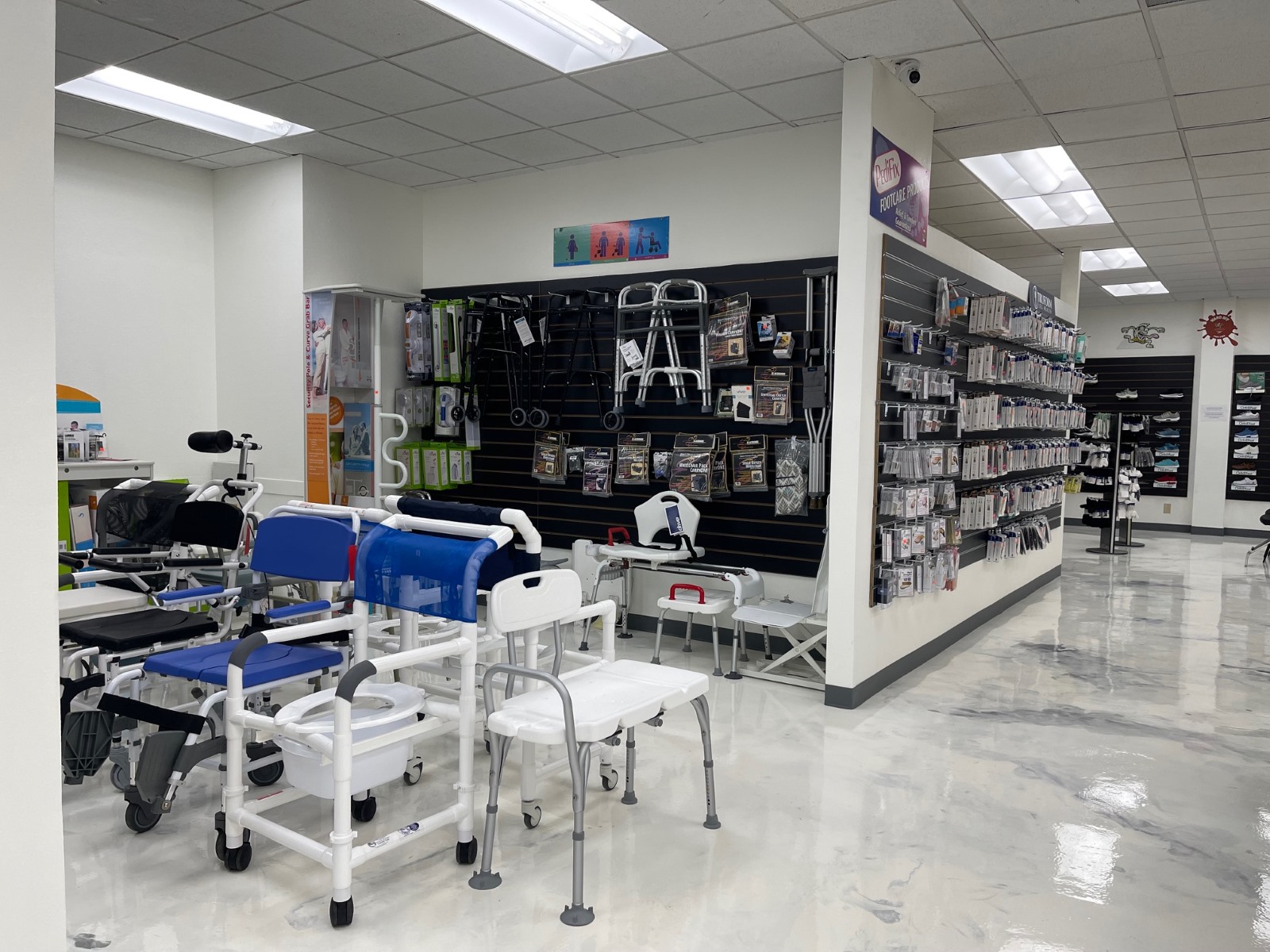 Accessibility display shop for persons with disability
