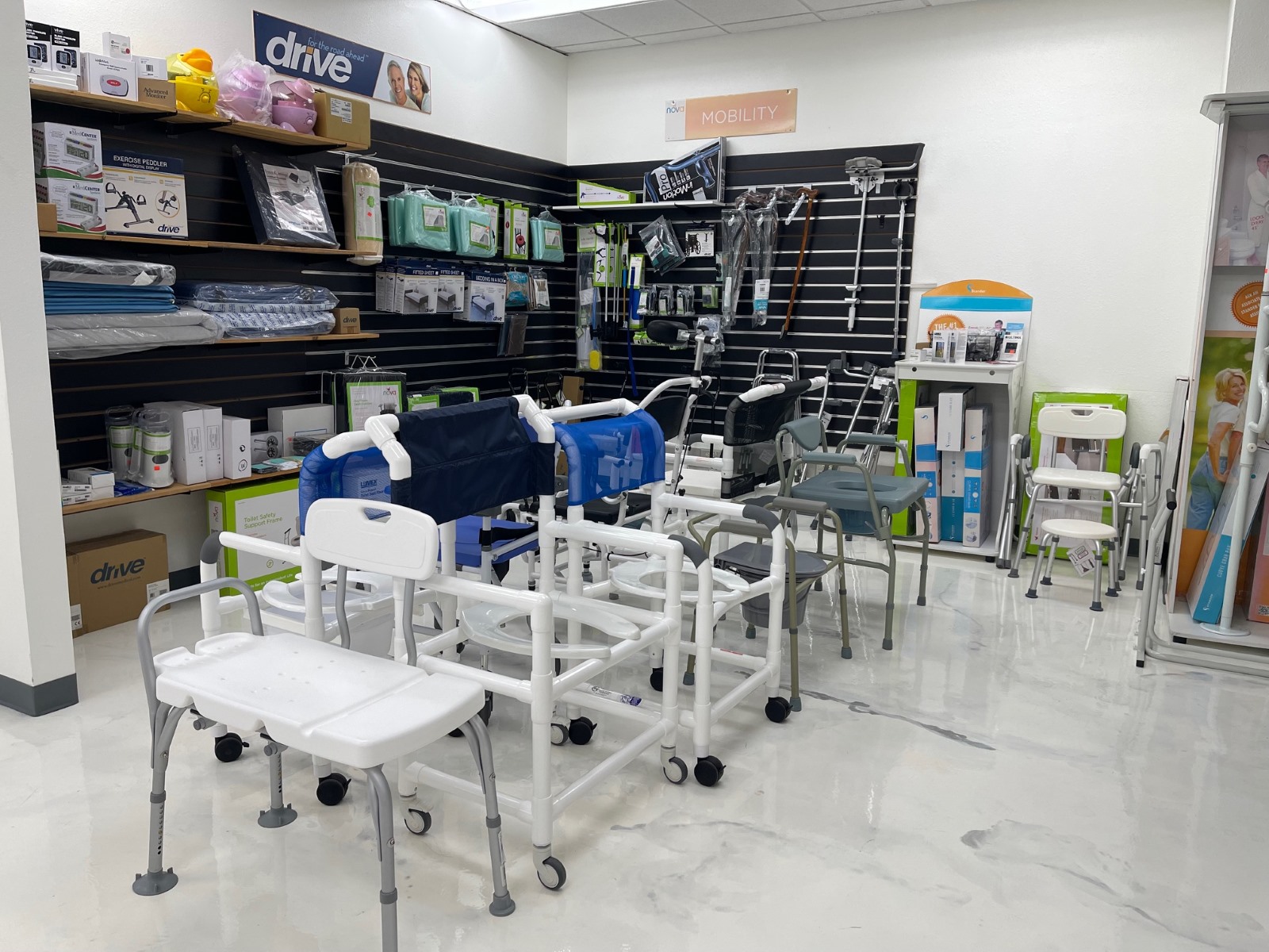 Bathroom stool chair display